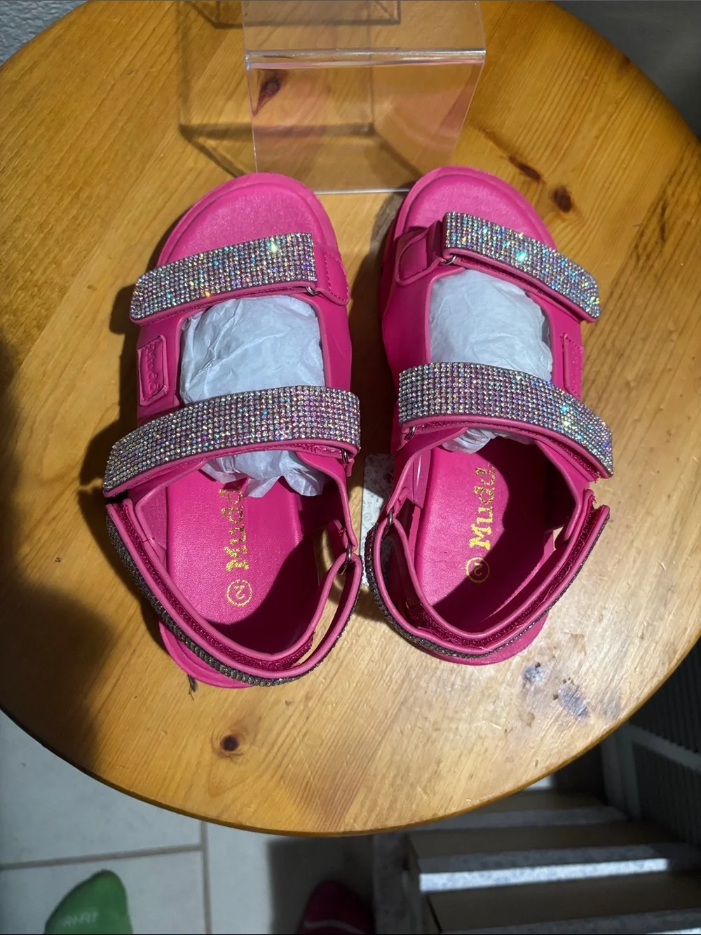 Mudd Girls Fuschia Rhinestone Strap Sandals 2 NWT